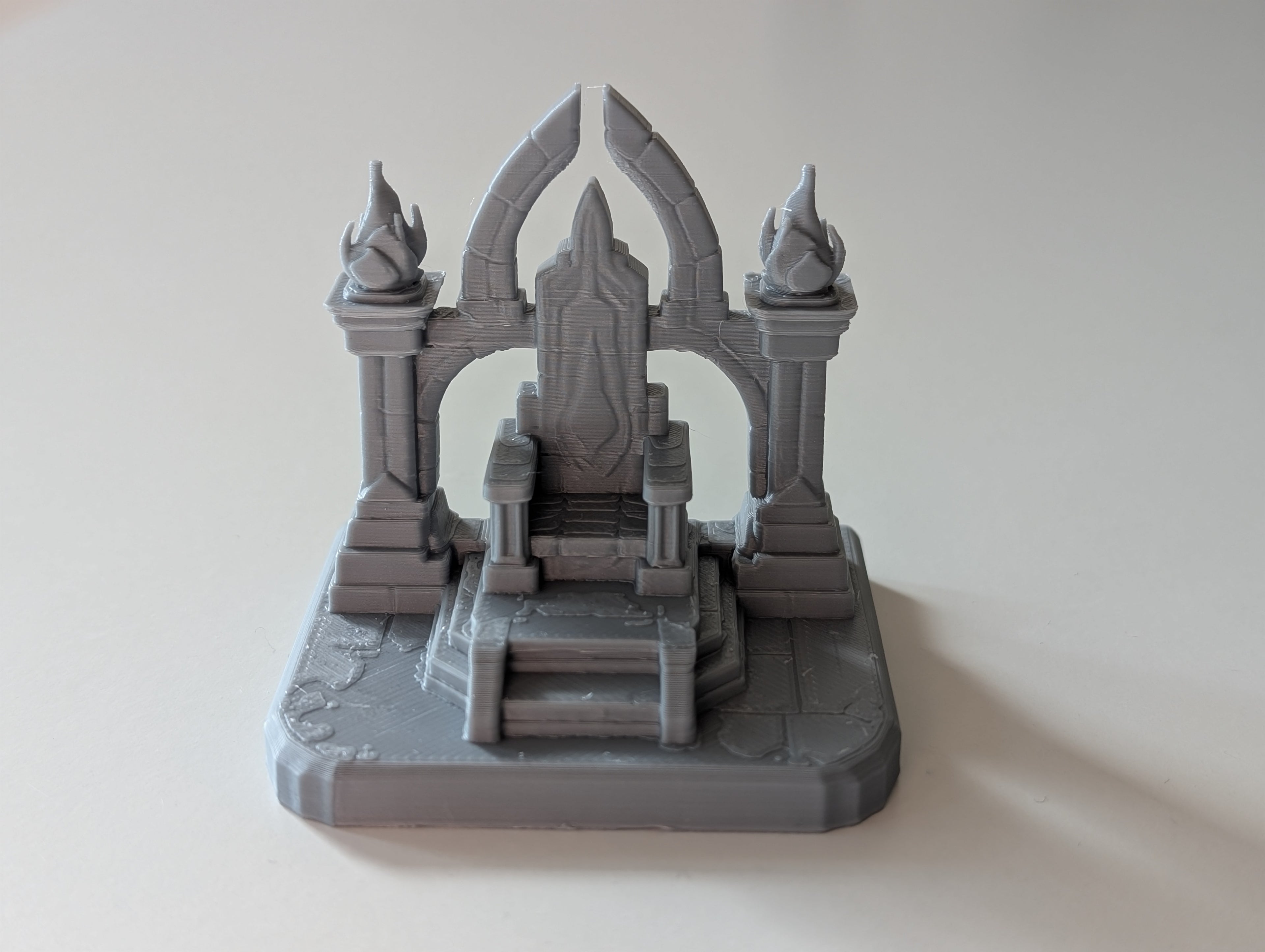 Tabletop DND like Throne for Games