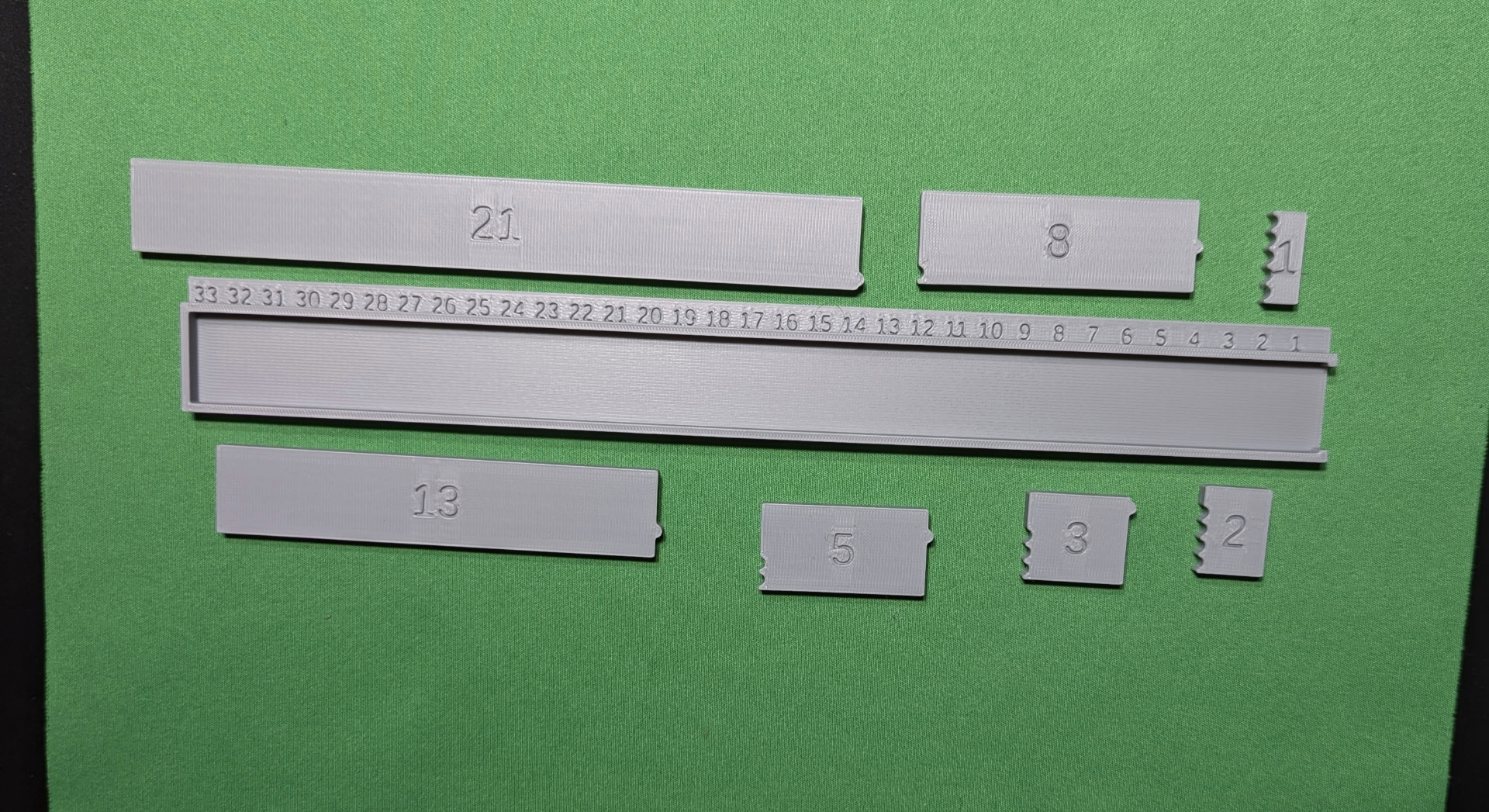 Zeckendorf / Fibonacci tiles