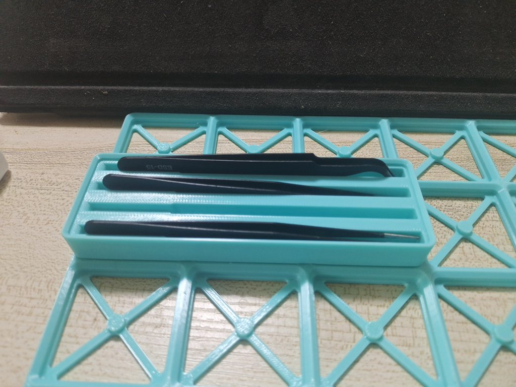 Gridfinity Tweezers Holder with Pin