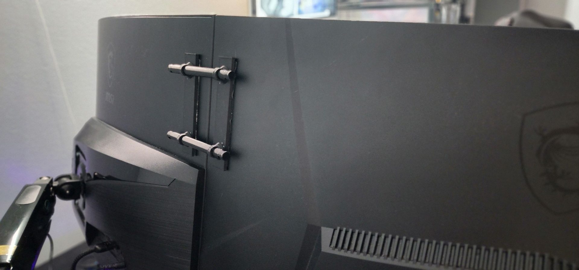 Universal Dual Monitor Bracket