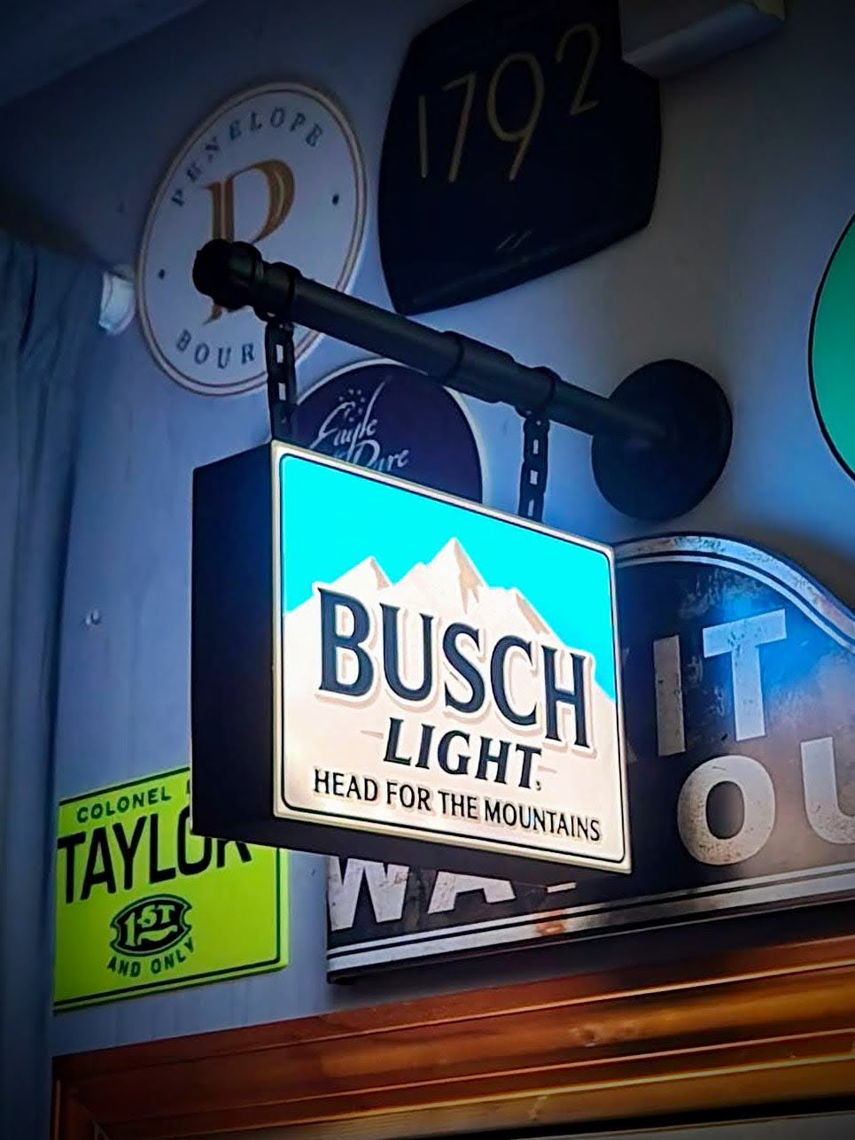 2-Sided Hanging Busch Light & Faux Pipe Mount