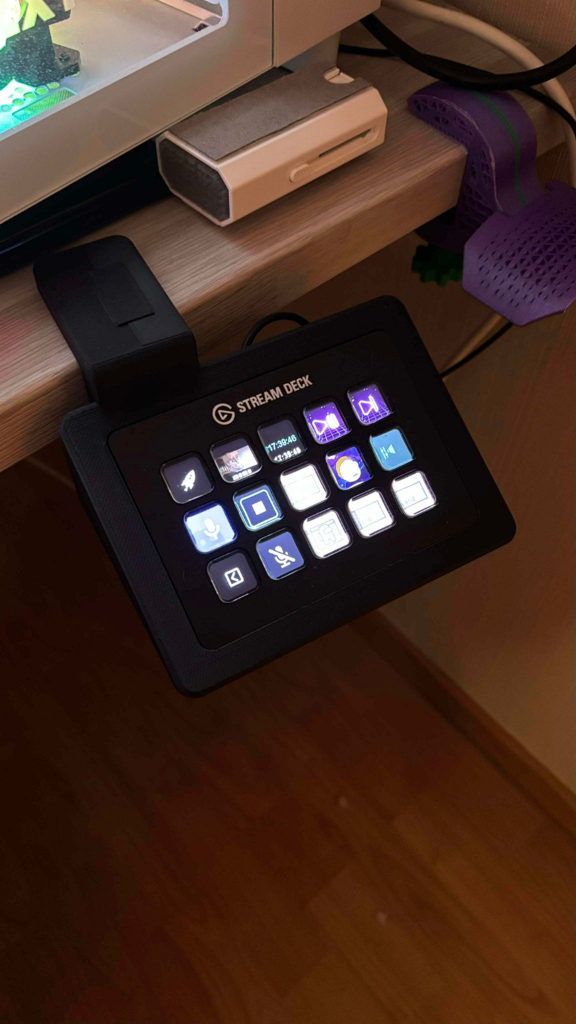Stream Deck desk mount