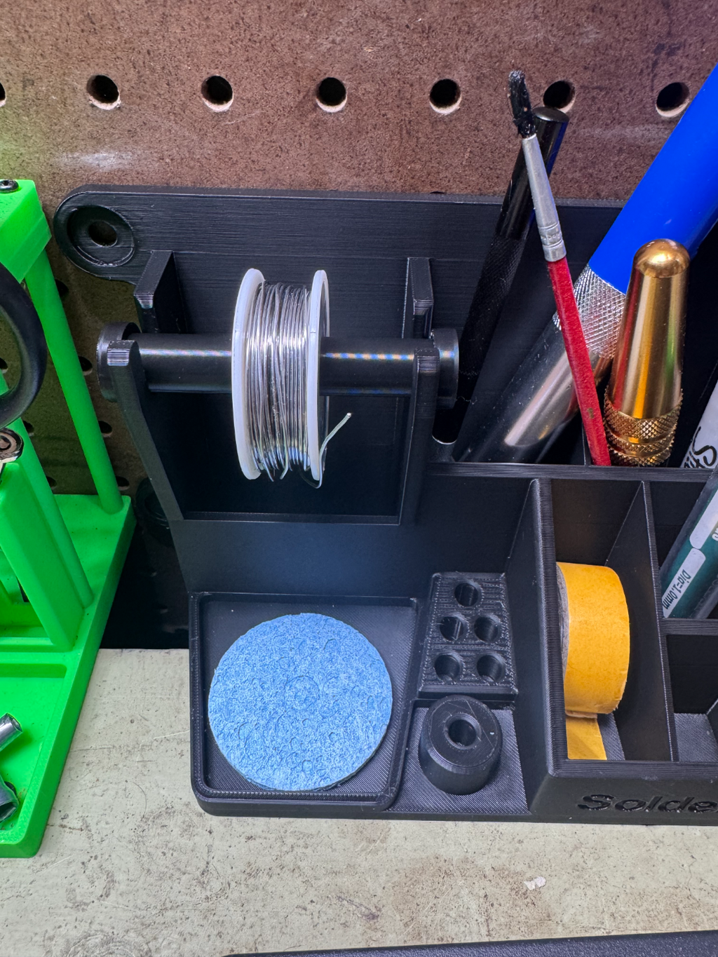 Solder spool roller