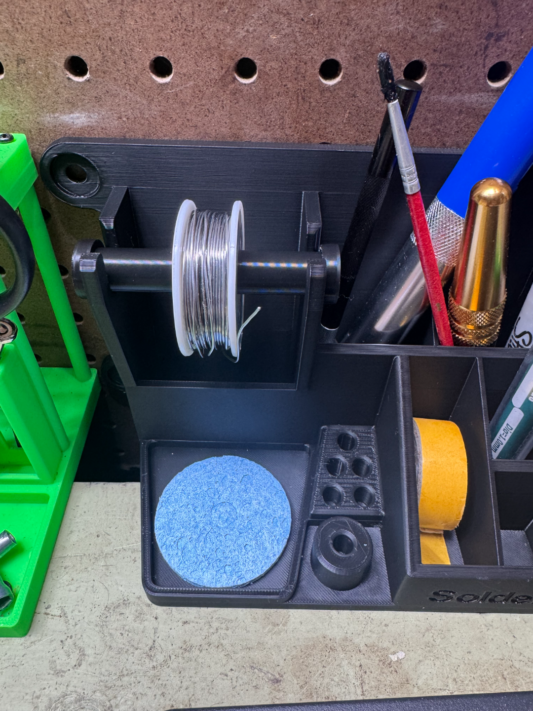 Solder spool roller