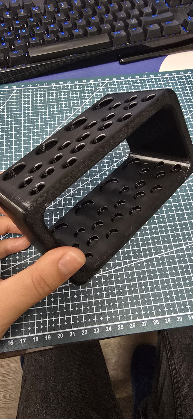 Brush Holder Modified V2 - No Supports