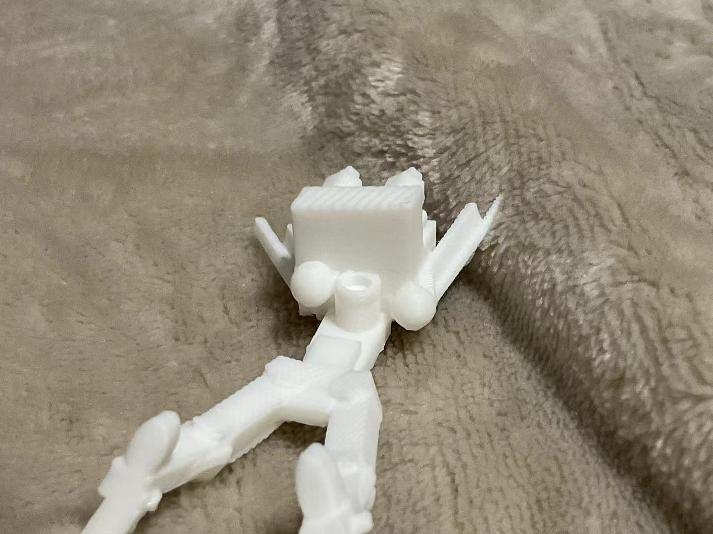 robot v1 (but laying down)