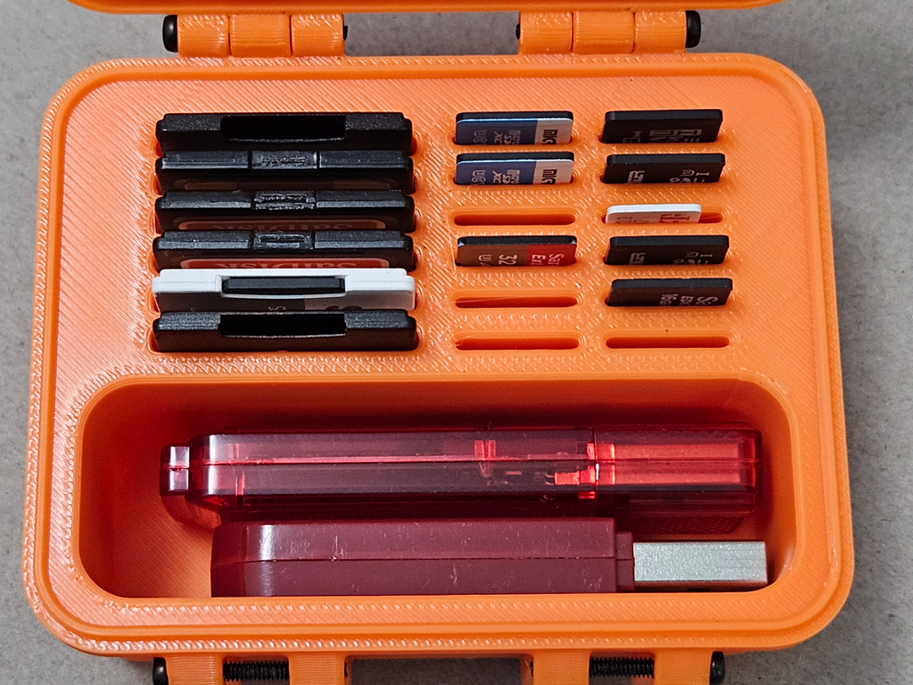 Media Storage Container