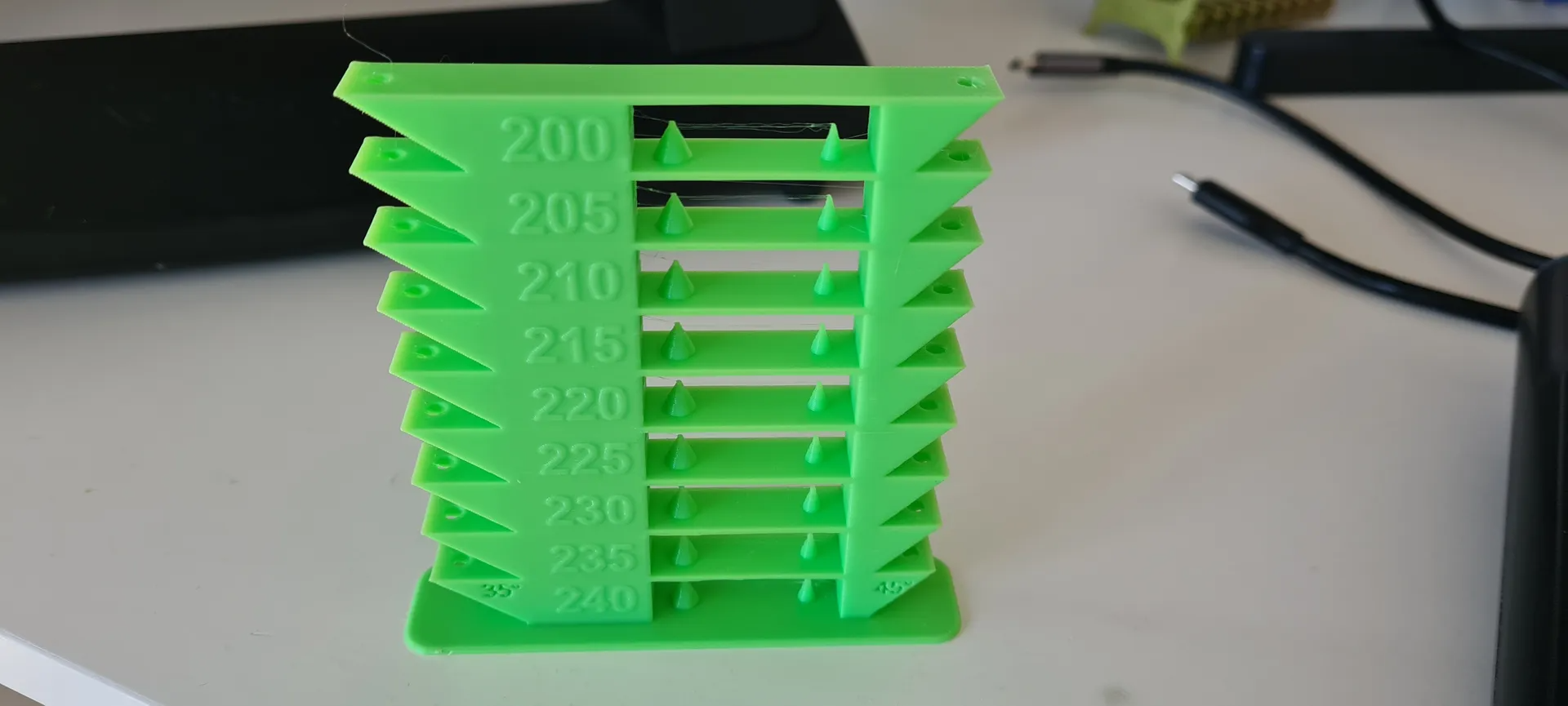 BambuLab A1 / P1 / X1 / P2 / X2 / H2 Temp towers