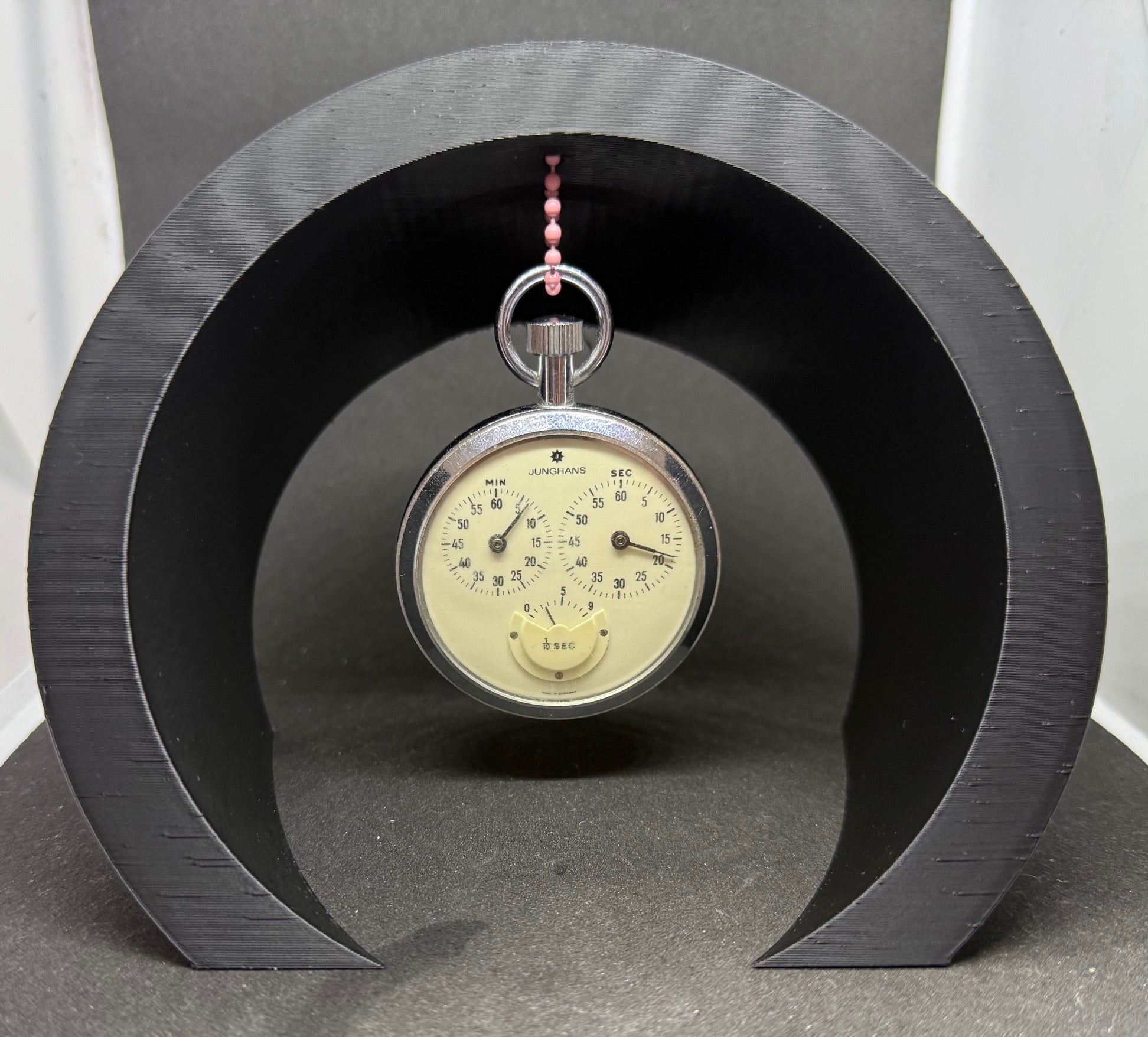 Pocket Watch Display Stand – Modern Arch Design
