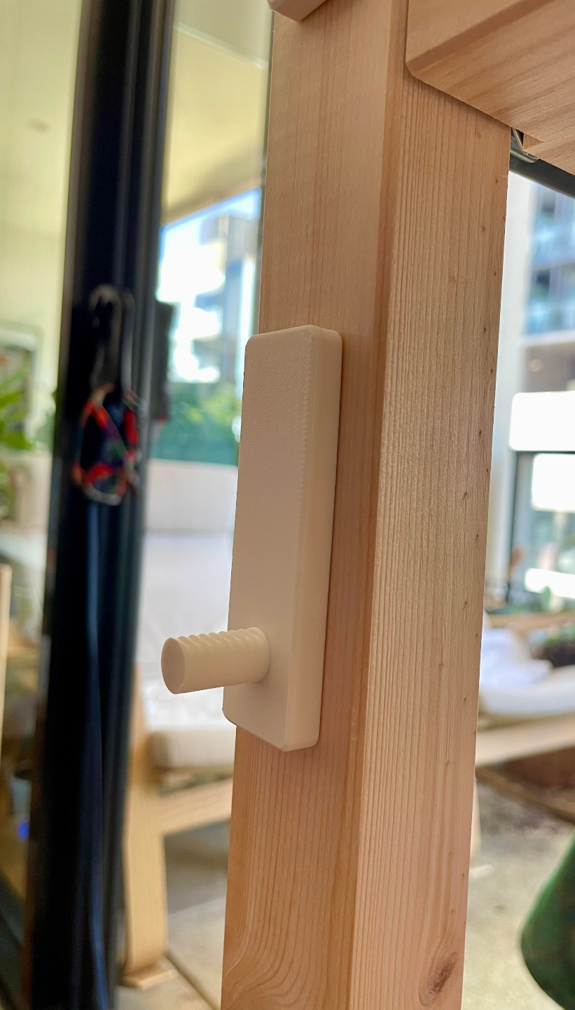 Recessed Command Strip Hook v2