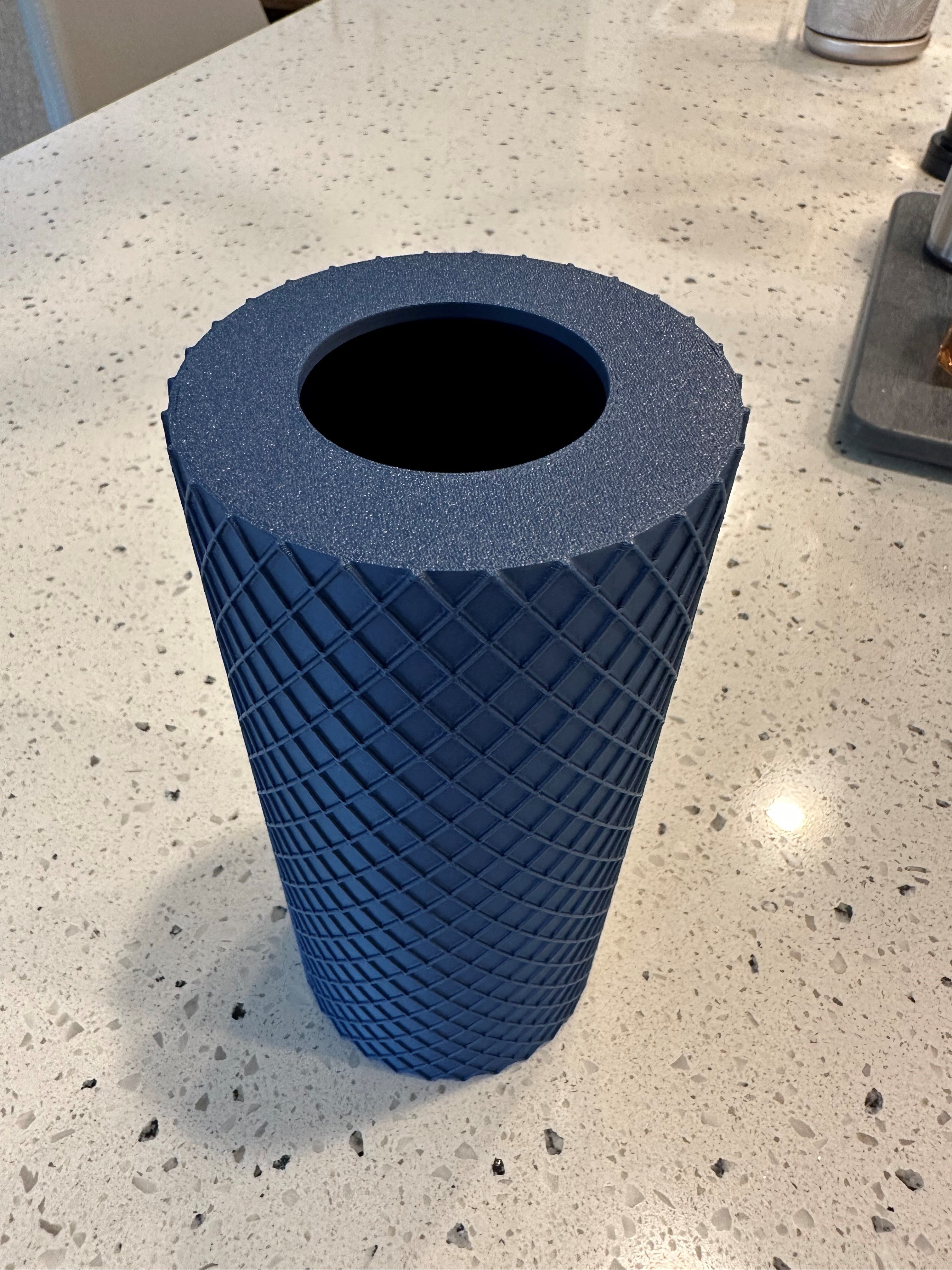 Tissue Tube Cover - Lattice Pattern