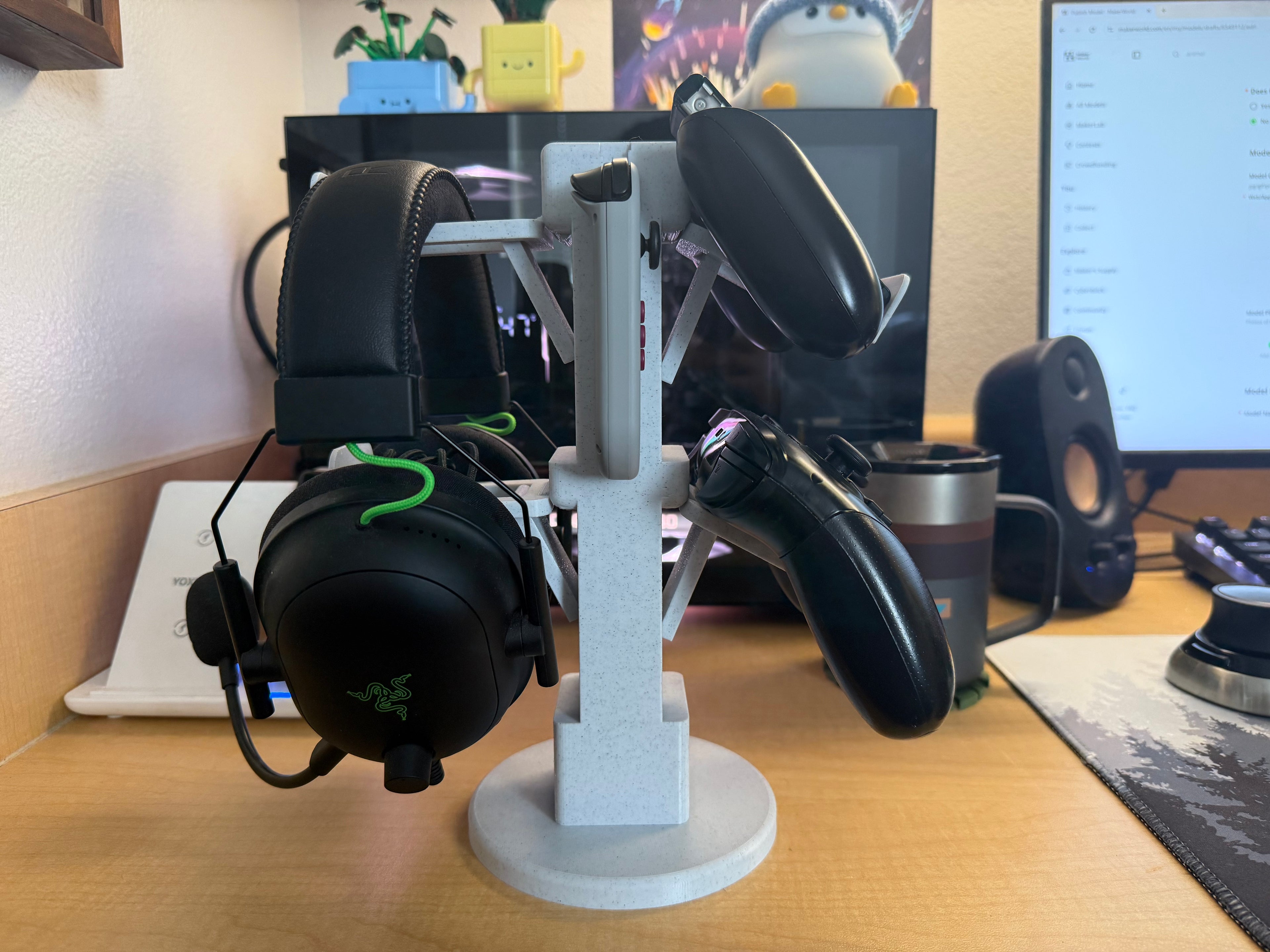 Ultimate Controller and Headphone Stand