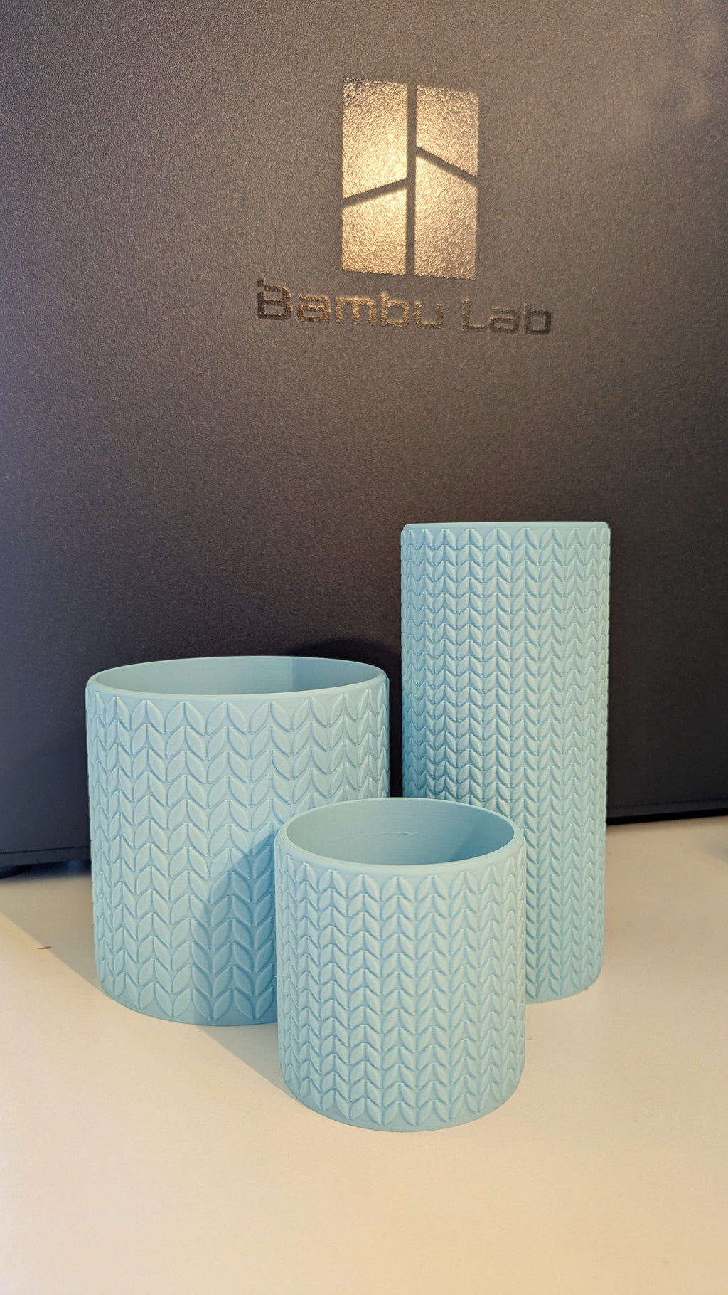 Knitted vase collection