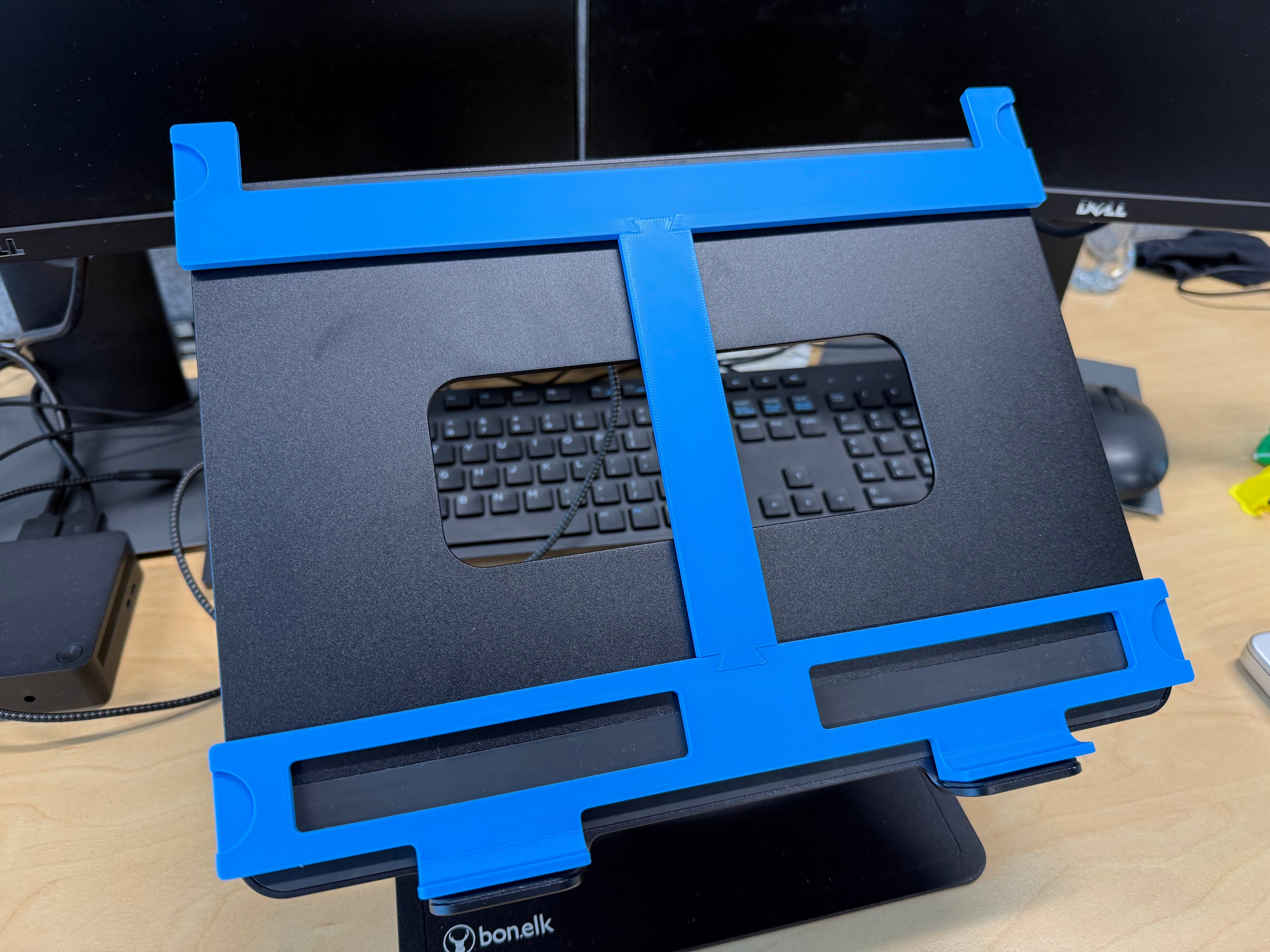 Macbook Pro 16" M series Stand Adaptor