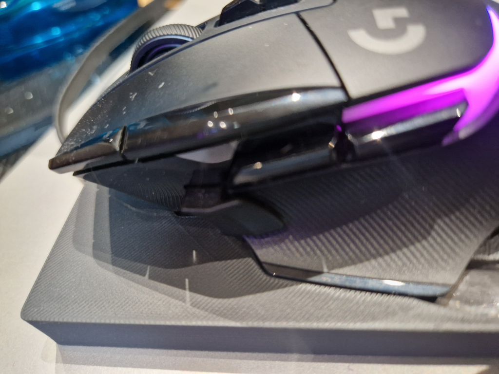 Logitech g502x plus qi charging pad