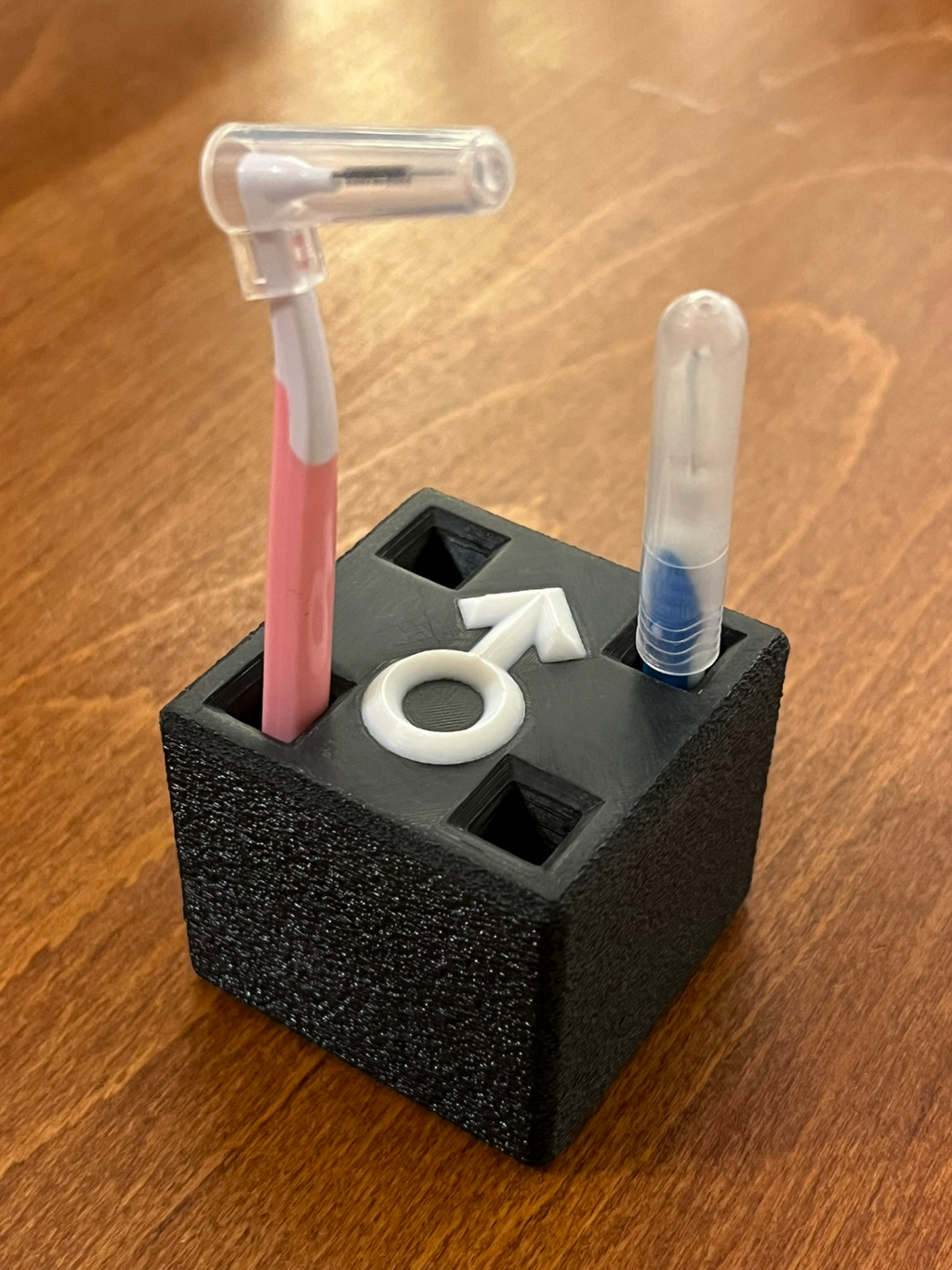 Mini tooth brush holder
