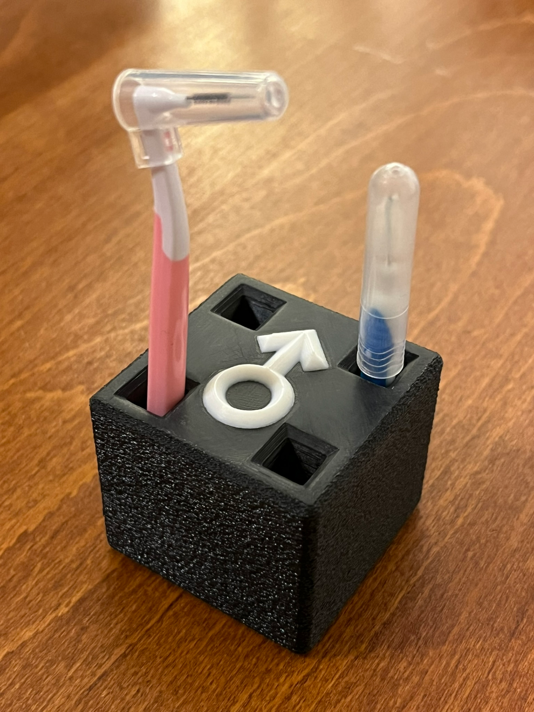 Mini tooth brush holder
