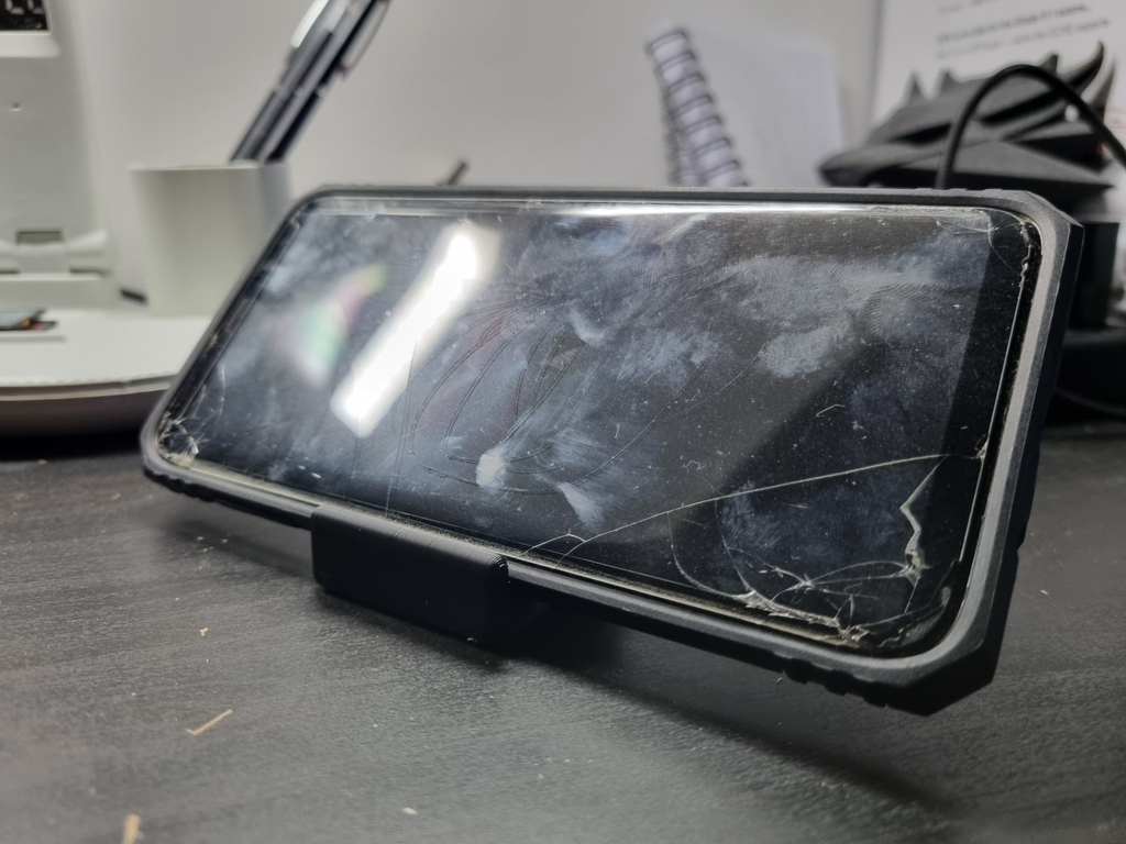 Simple Phone Holder - 45 Degrees