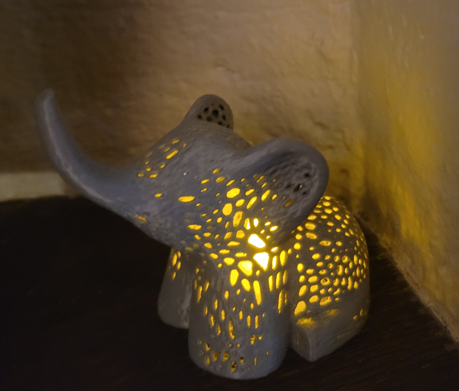 Voronoi Elephant Tea Light