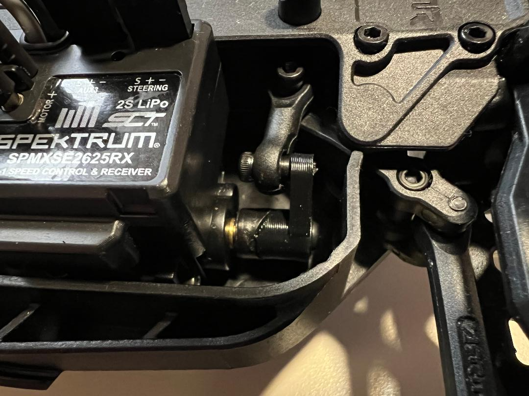Arrma Grom Typhon Servo Arm