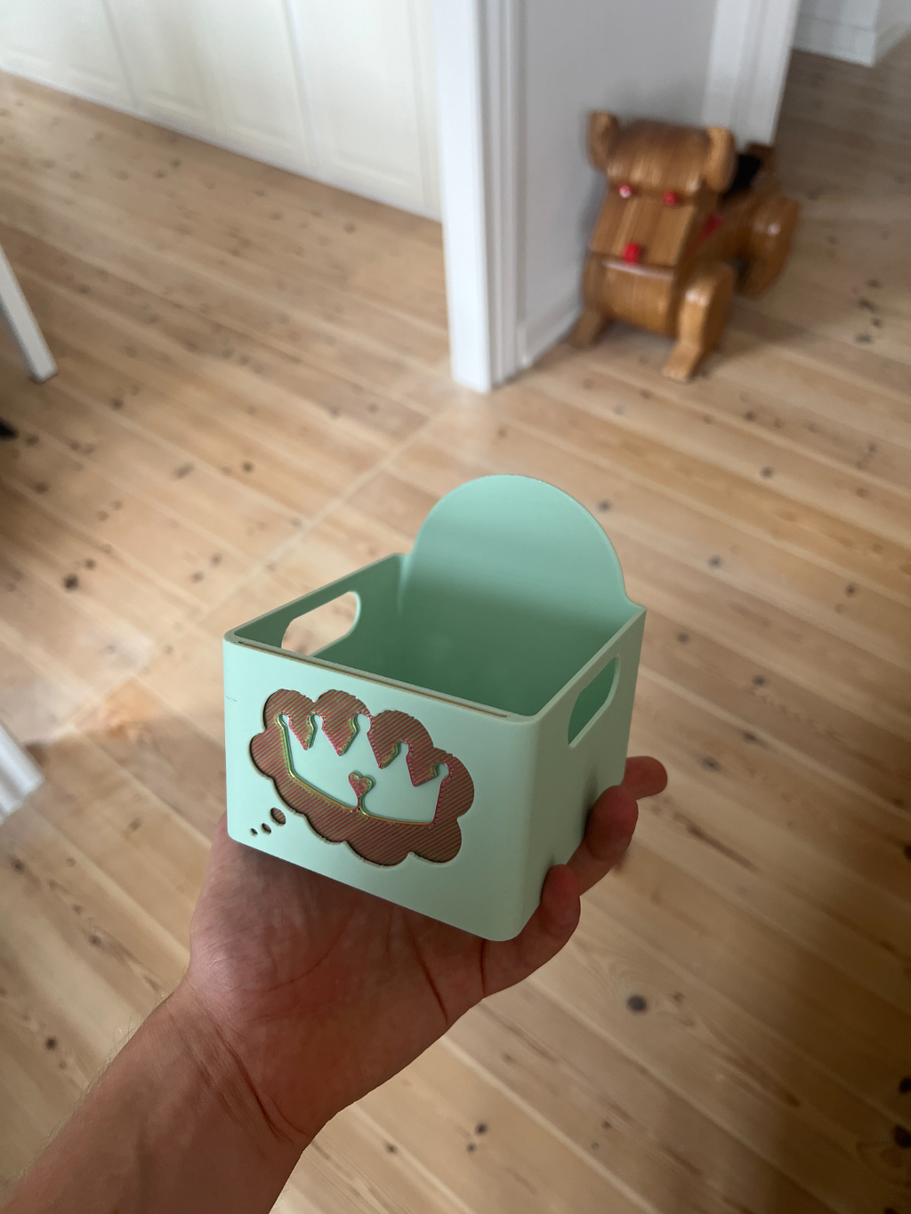 Pixi storage box with front insert