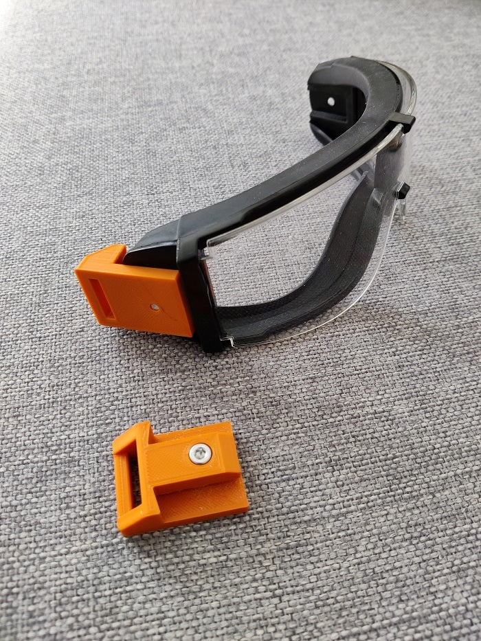 Clip for airsoft glasses