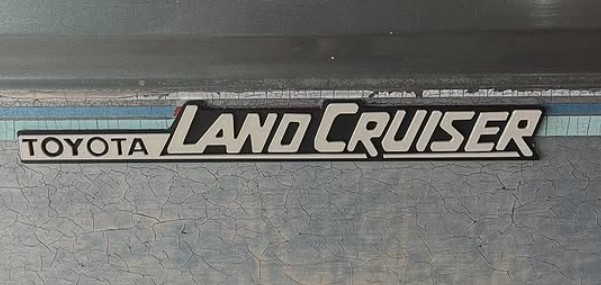 landcruiser badge (1985 60 series landcruiser)
