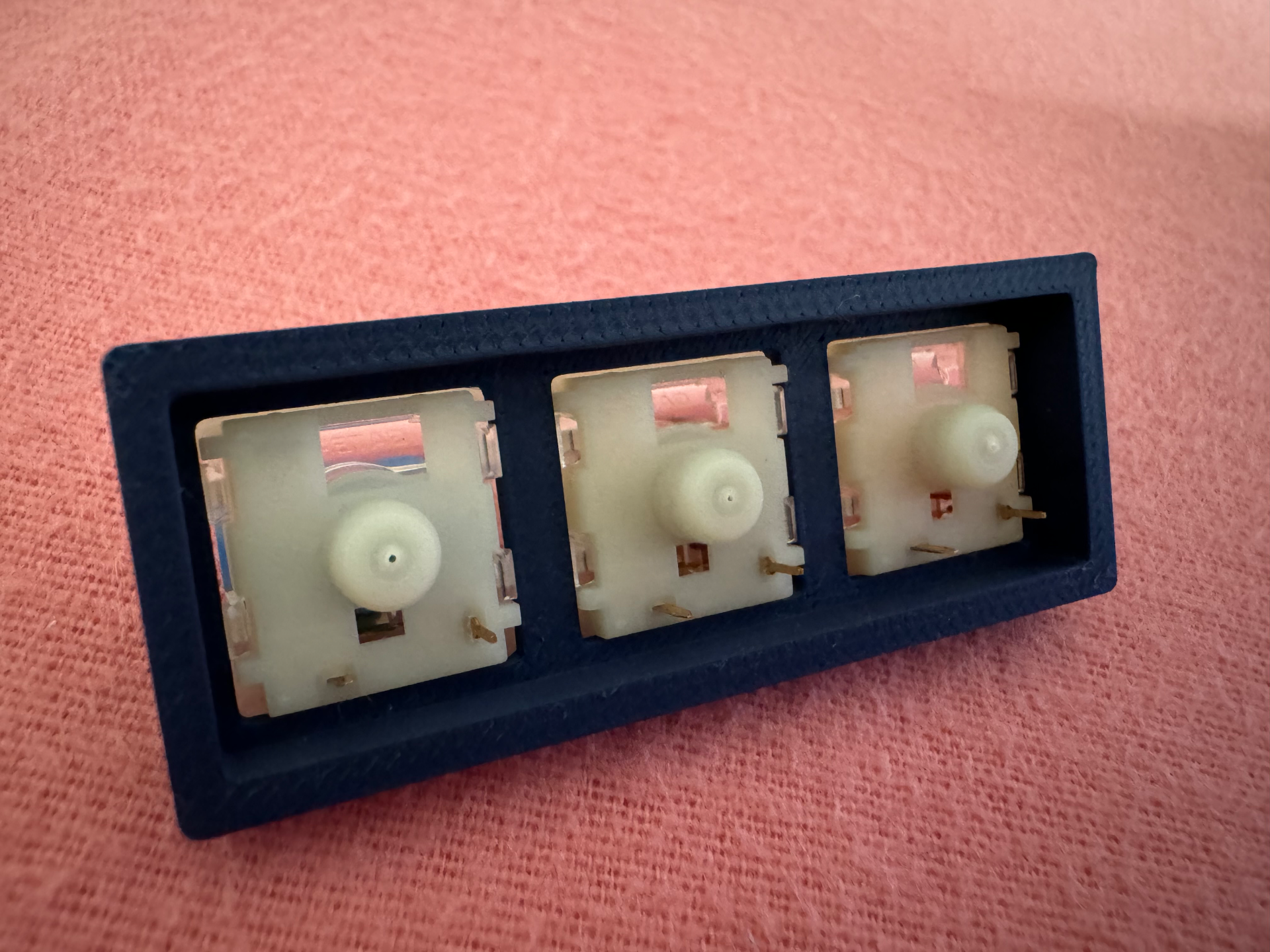1x3 low profile key switch tester