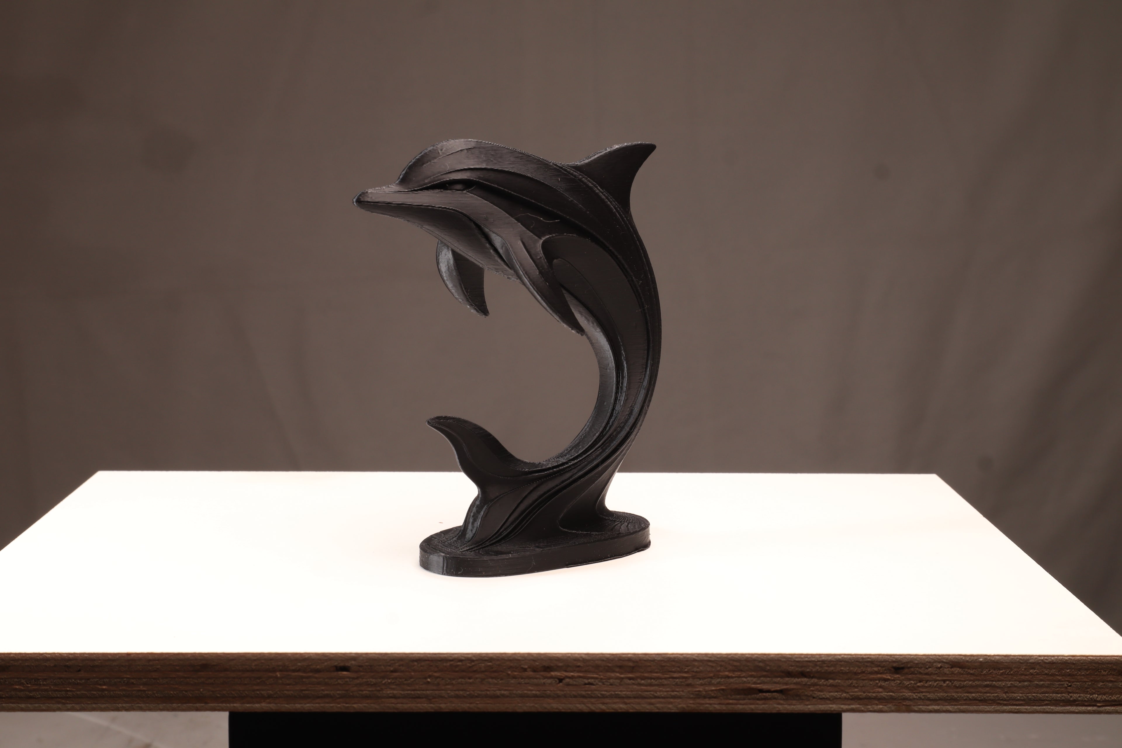 Dolphin Statue – Minimalist Organic Design