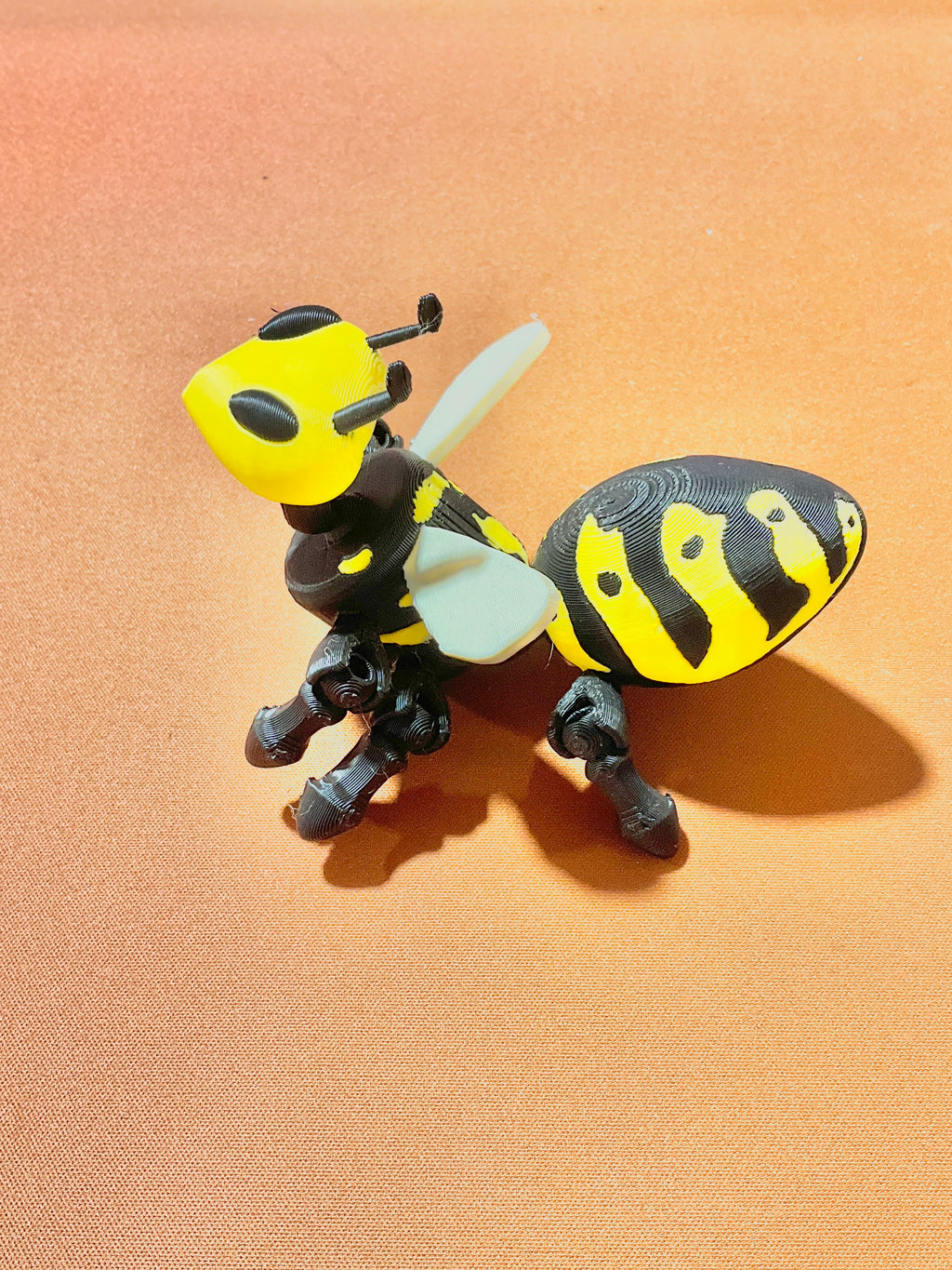 Articulated wasp