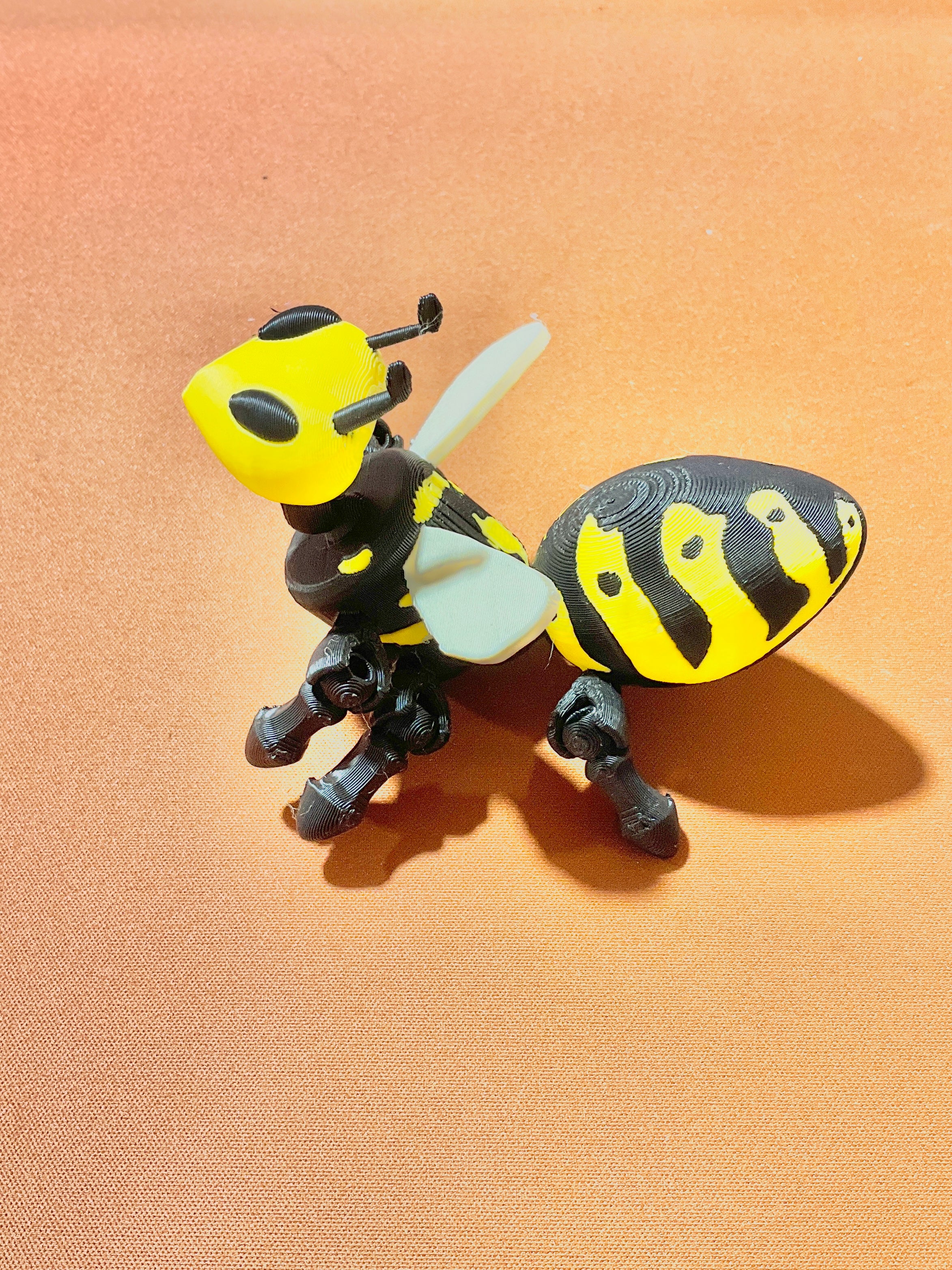 Articulated wasp