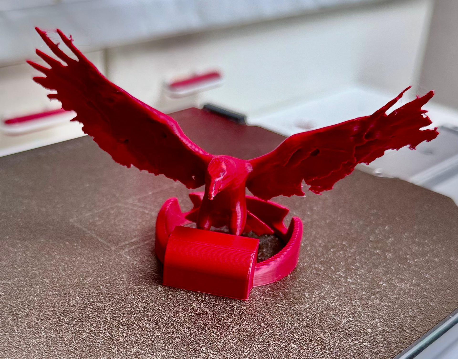 Eagle tablet stand