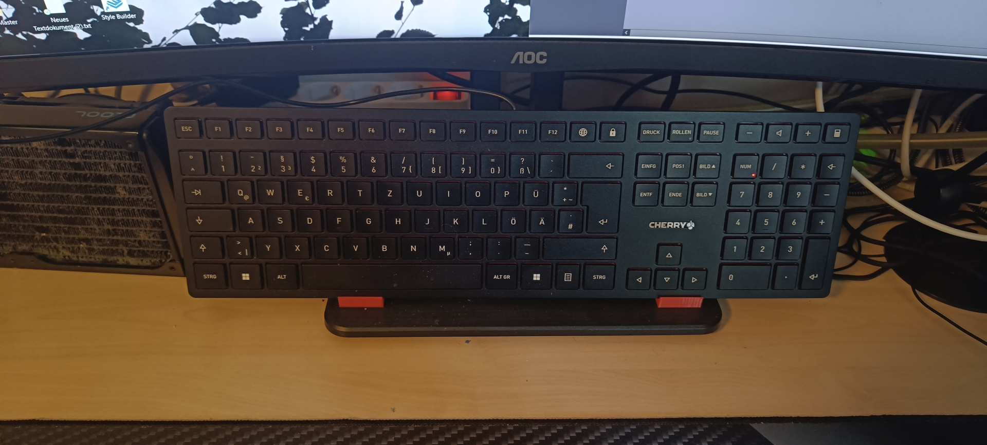 Minimalist Keyboard and Tablet Stand