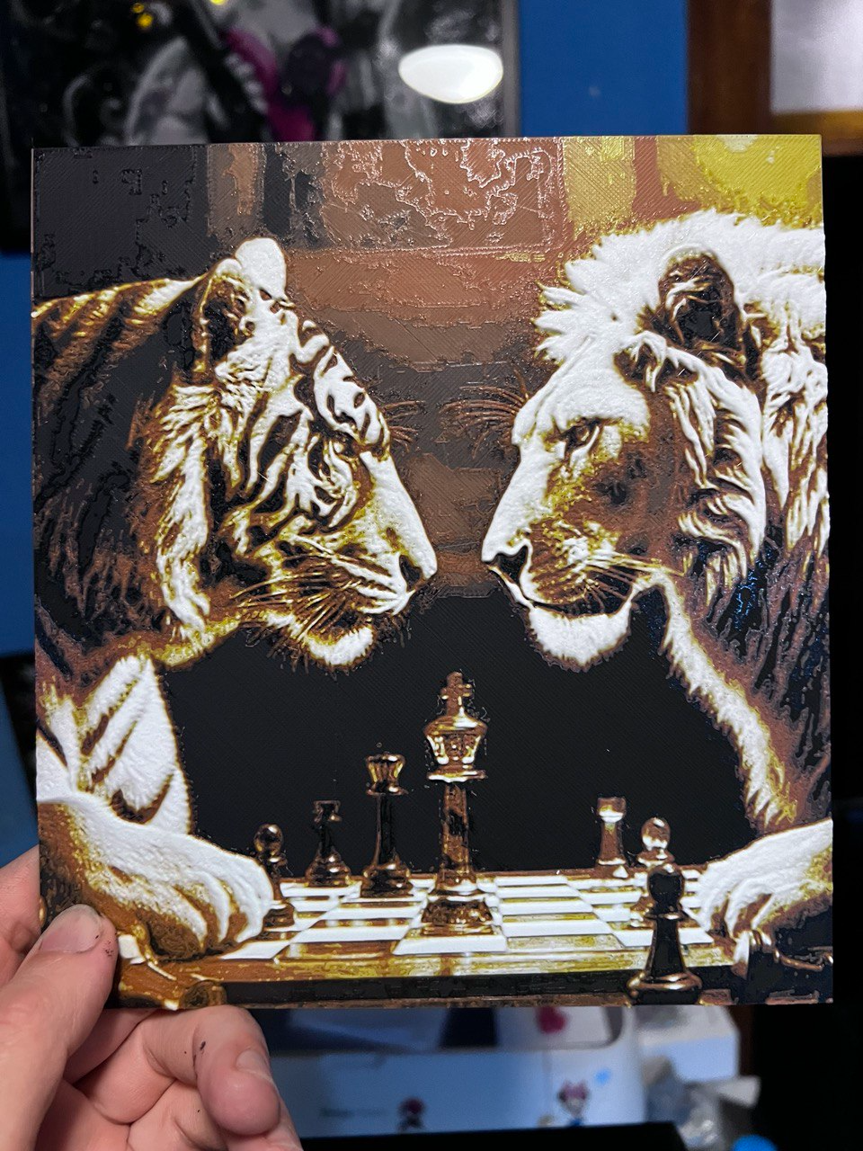 Tiger and Lion play chess Hueforge