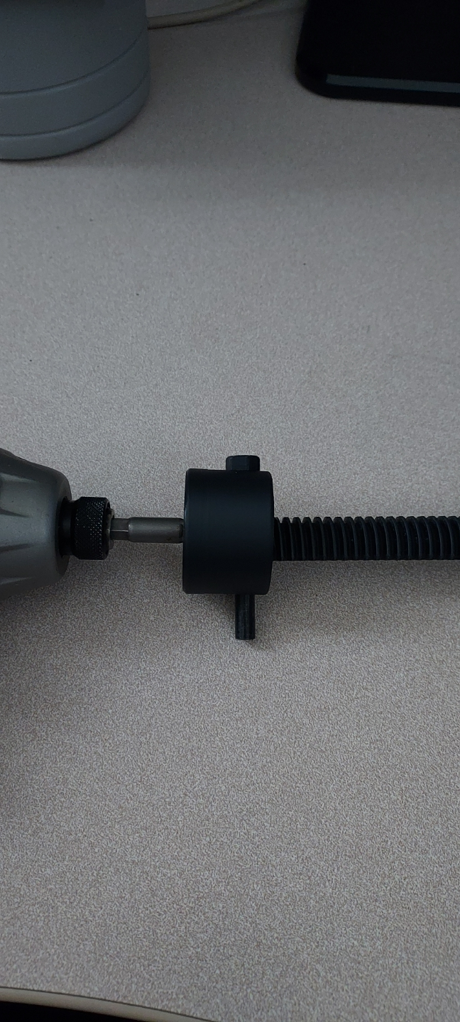 Slotted socket 1/4in drive