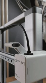 Secure cable guide A1