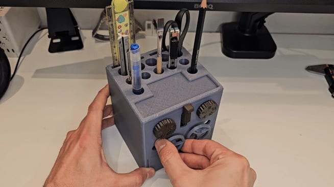 Pen Vault 1.0