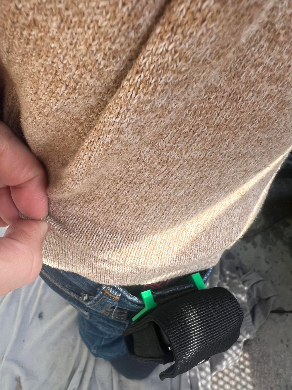 No Belt Multi-tool Helper