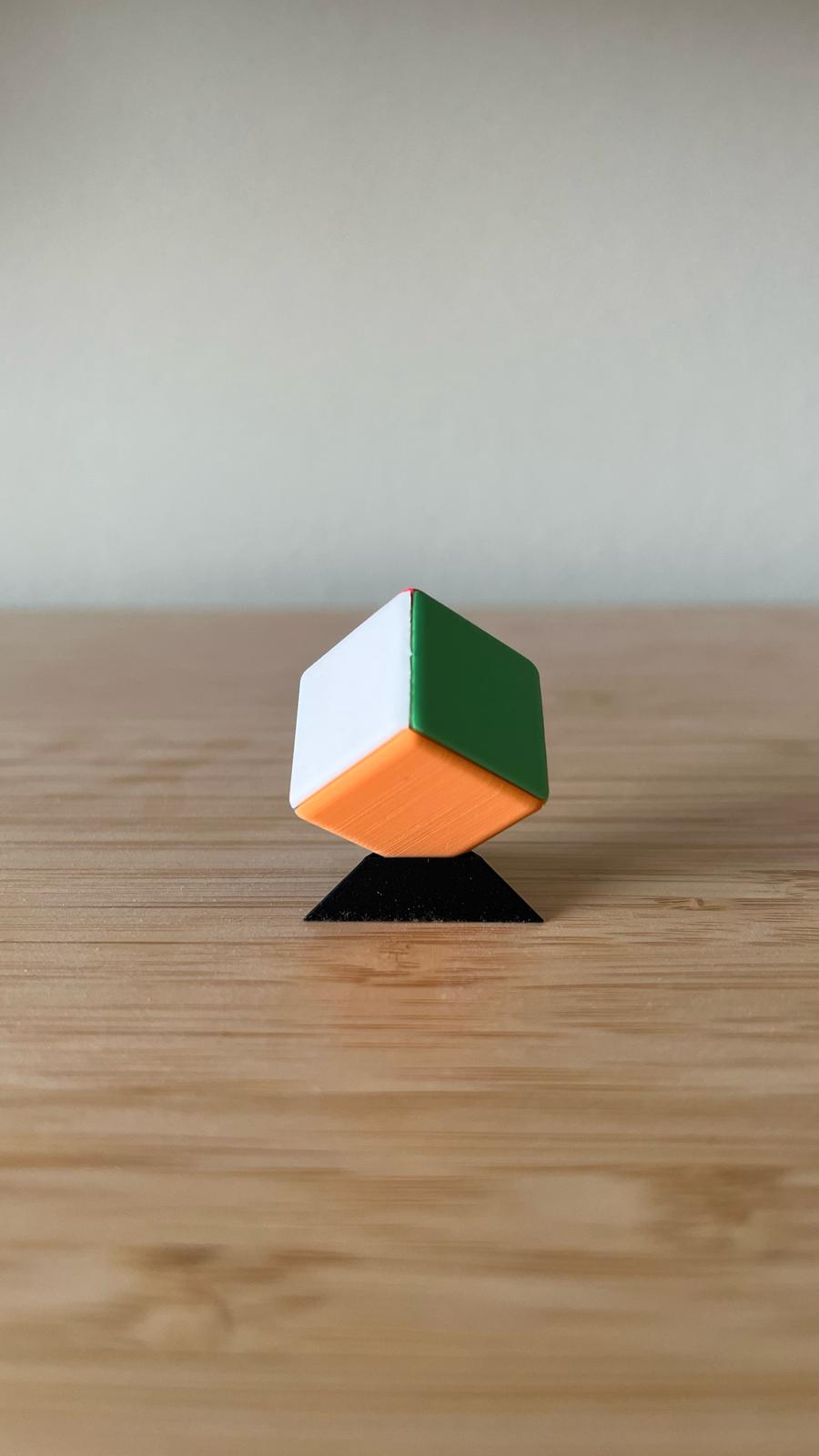 Simple Rubik's Cube Stand