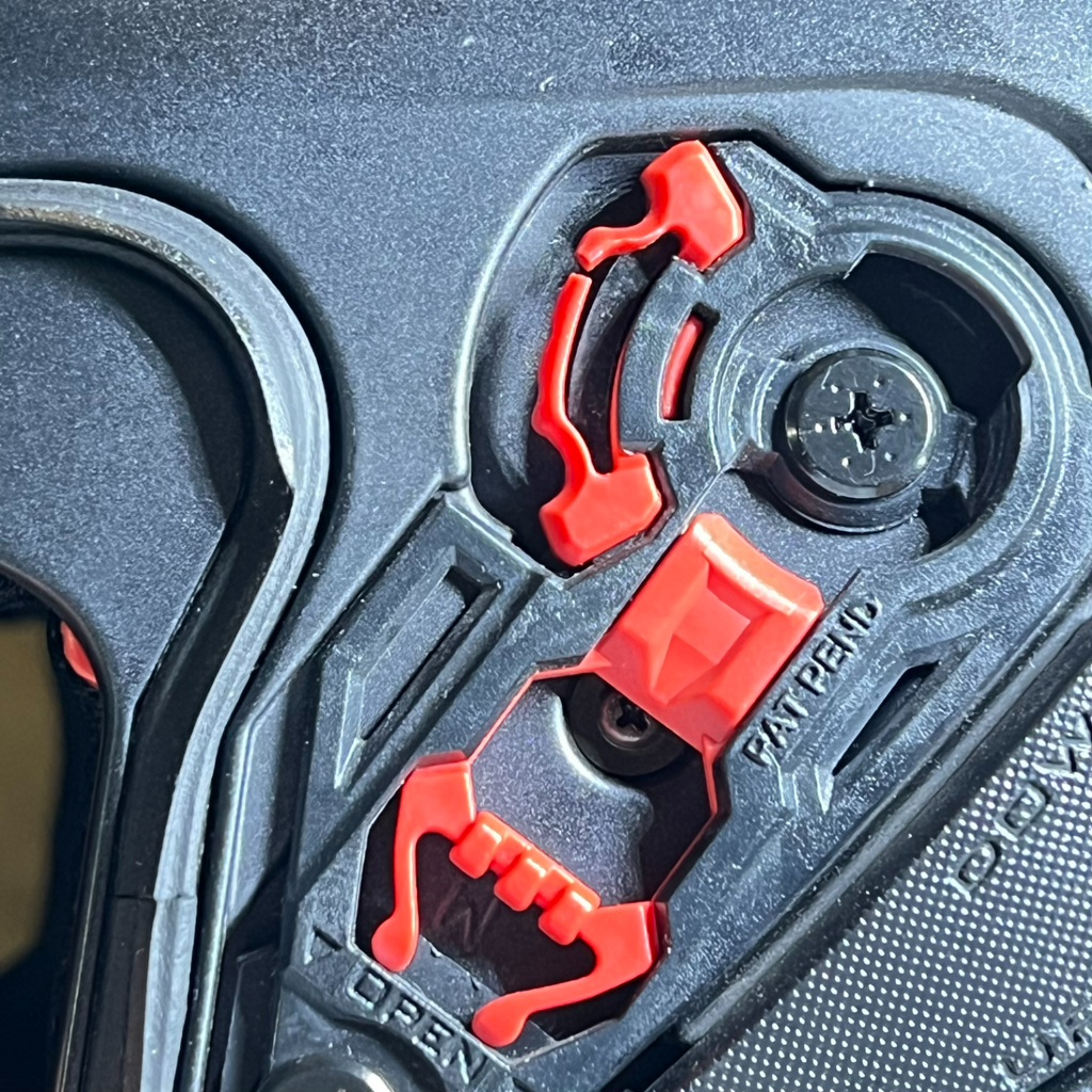 AGV Visor Mechanism Clip