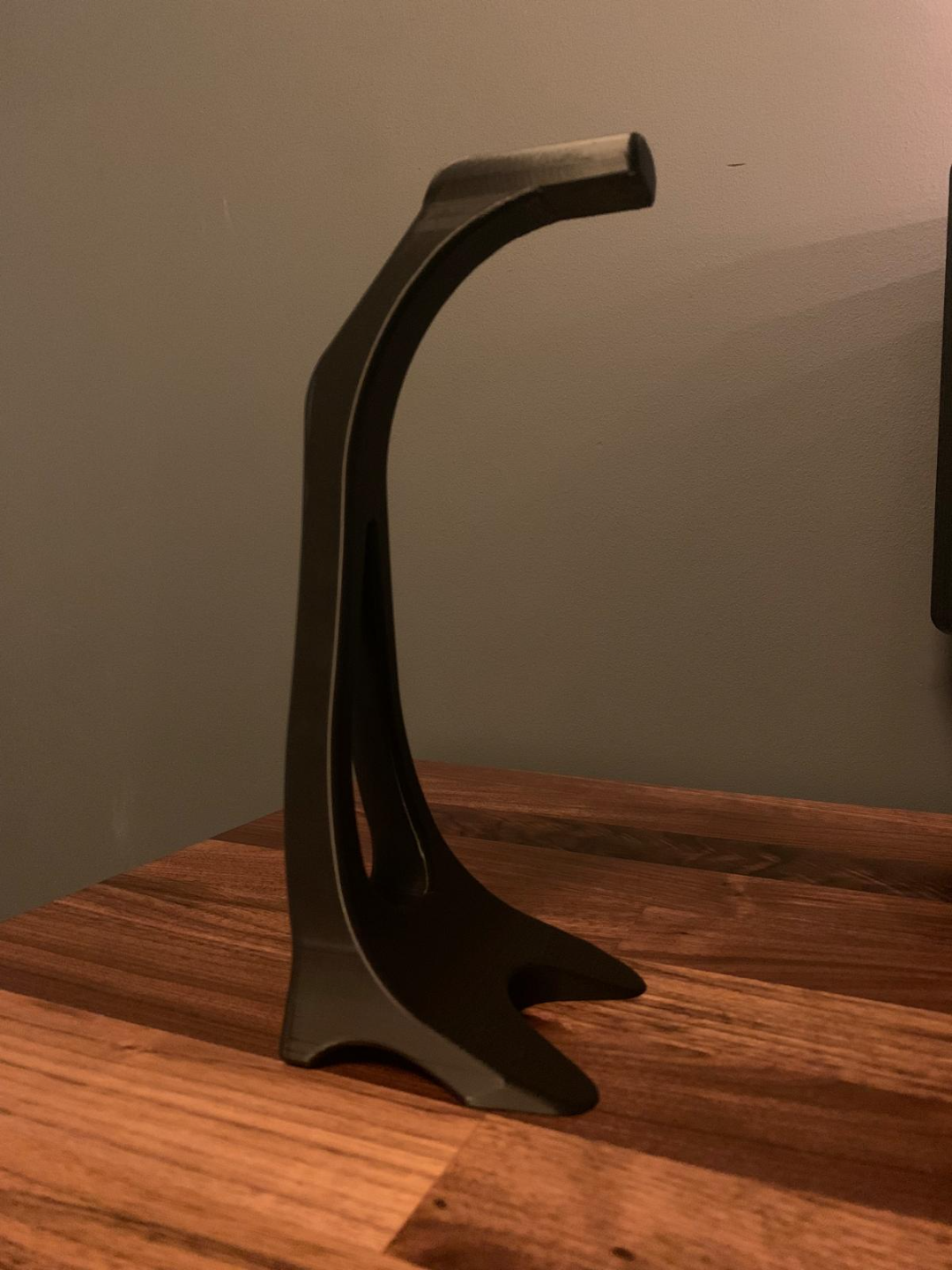 Headphone stand