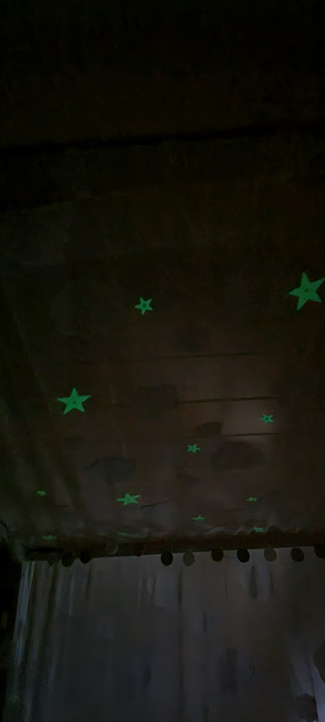 Glow in the Dark - * STAR *