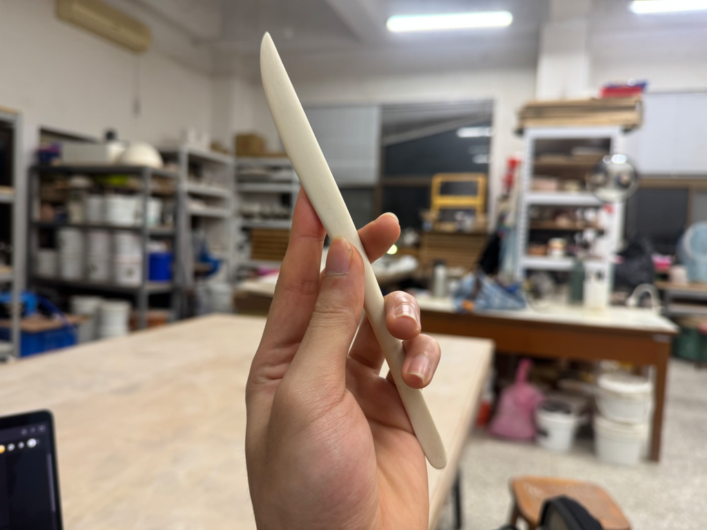 clay sculpting knife