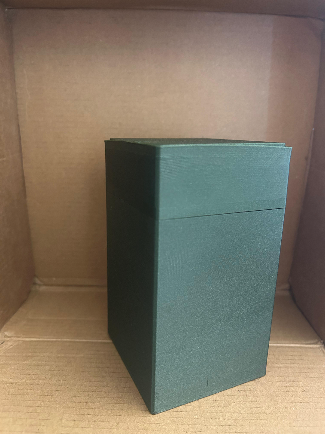Square trash can