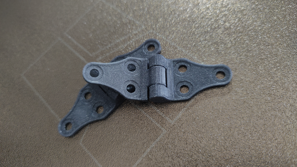 Hinges - print in place