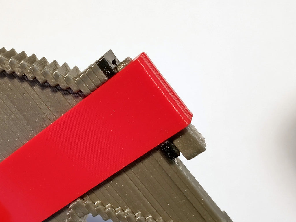 Pocket Profile Gauge with Slide Lock