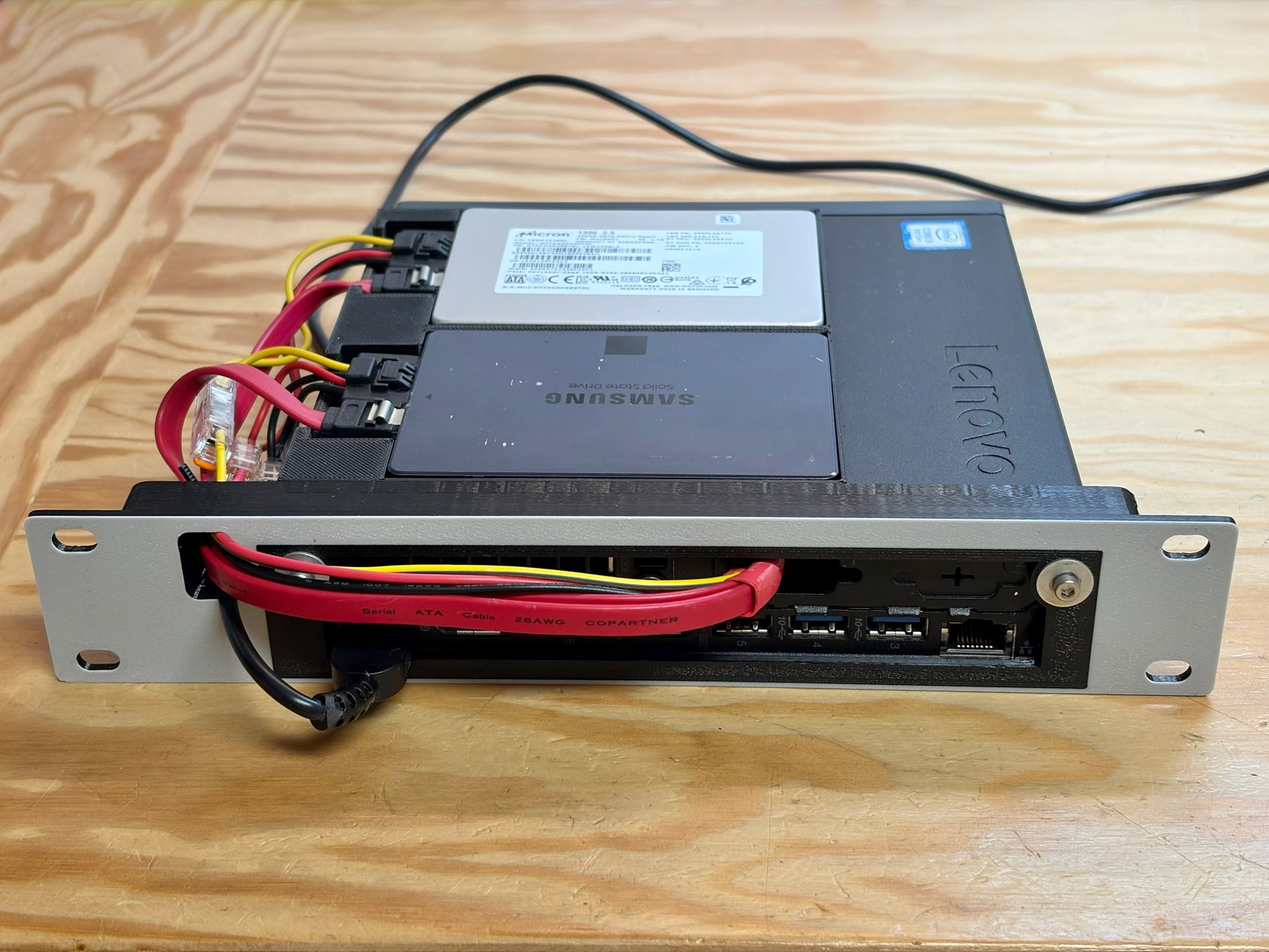 ThinkCenter 10 inch rack mount