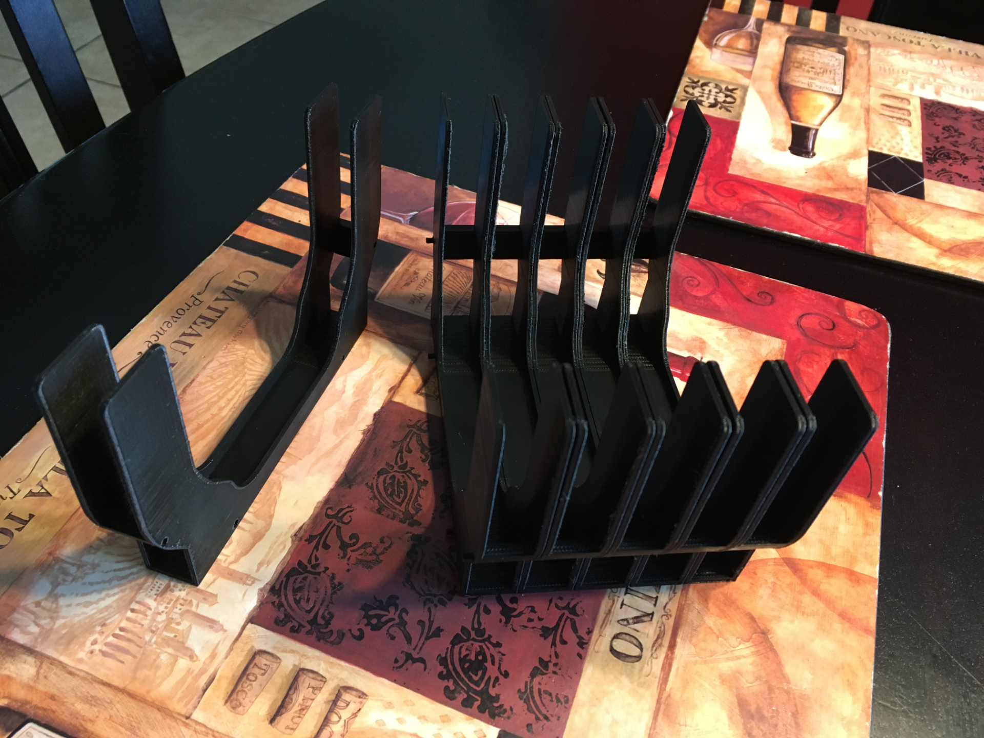 Linkable Plastic Lid Holder