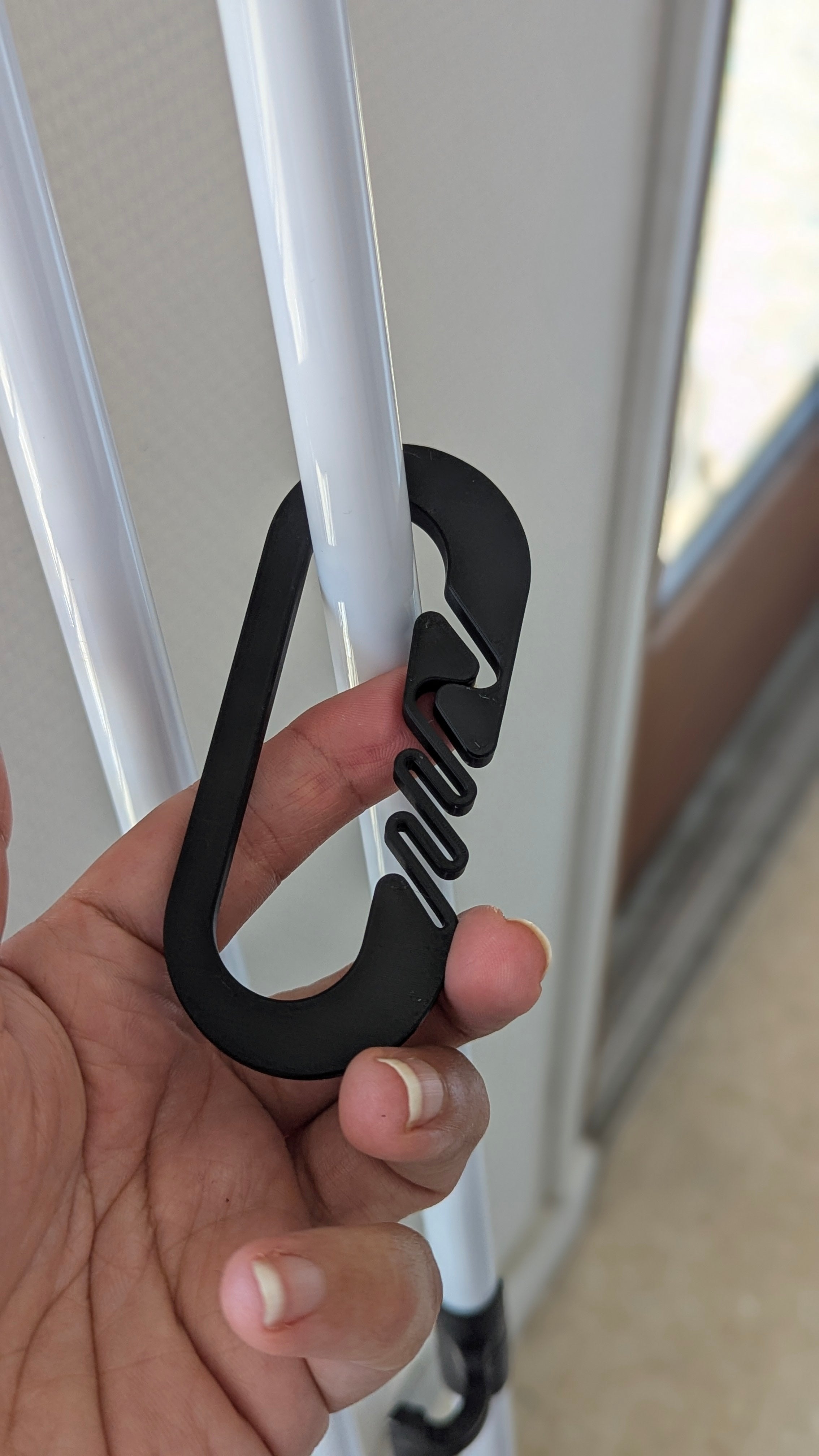 CAMPING CARABINER MOUSQUETON