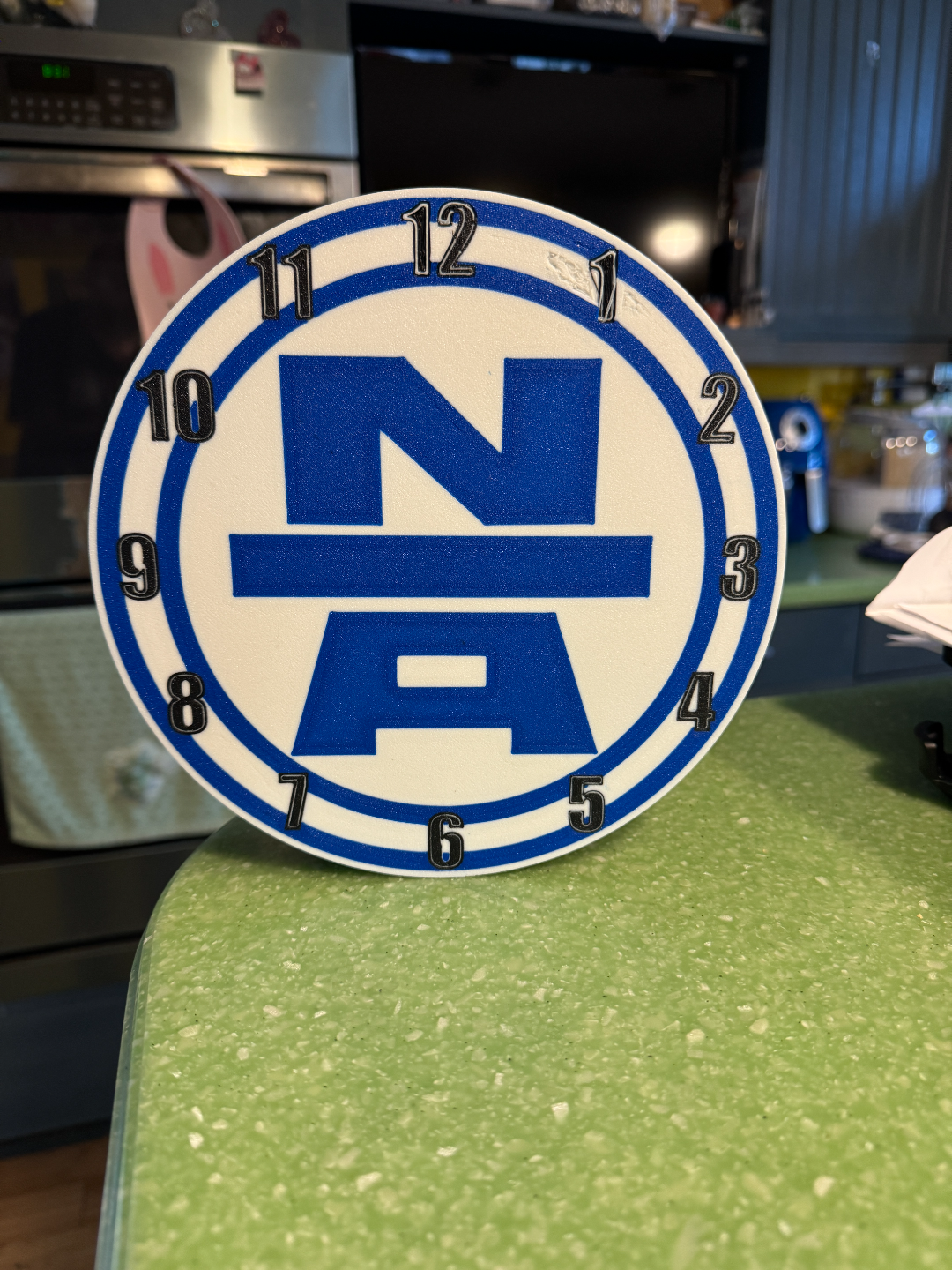 Neaton Auto Products lightbox clock